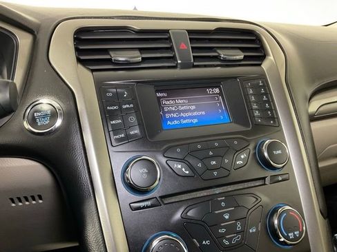 Certified 2017 Ford Fusion SE image 22