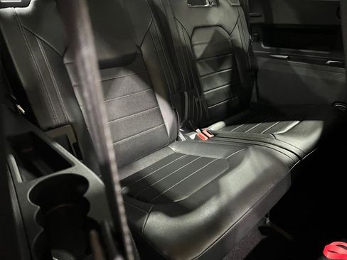 Used 2018 Volkswagen Atlas SEL Premium image 18