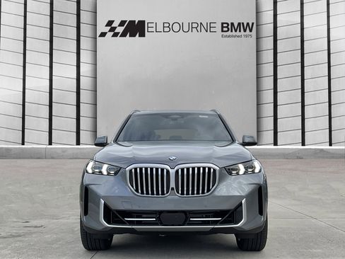 New 2026 BMW X5 sDrive40i w/ Premium Package image 2