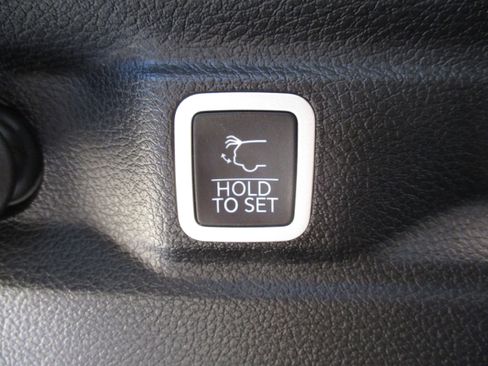 Used 2022 Jeep Grand Cherokee L Limited image 46