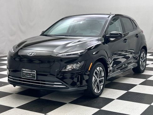 Used 2023 Hyundai Kona SEL w/ Cargo Package FWD image 4