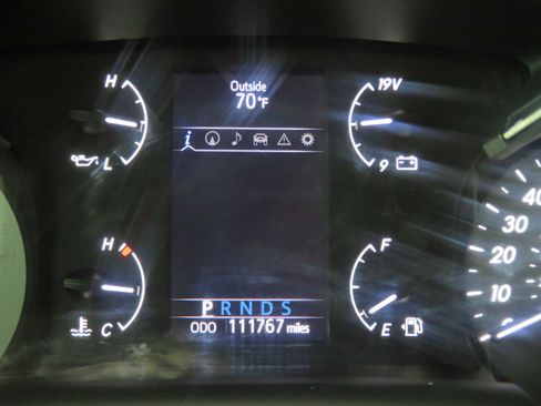 Used 2018 Toyota Sequoia TRD Sport AWD/4WD image 40