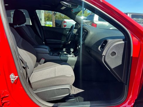 Used 2020 Dodge Charger SXT w/ Blacktop Package image 21