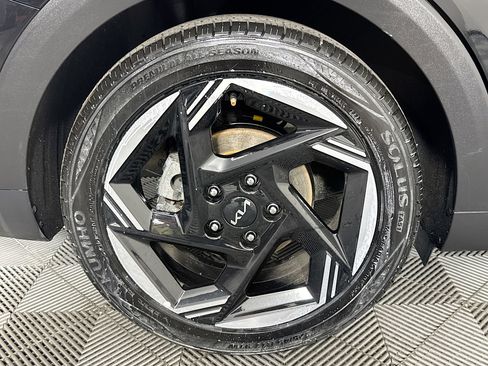 Used 2025 Kia K4 EX image 32