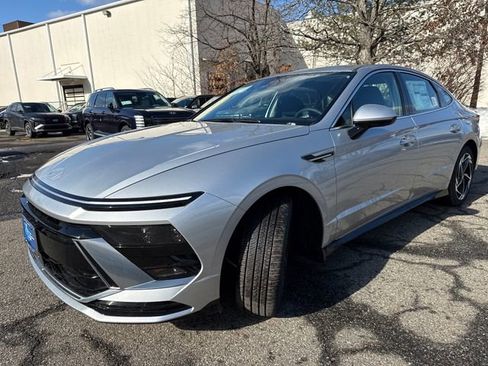 New 2026 Hyundai Sonata SEL image 3