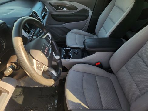 Used 2024 GMC Terrain SLE image 14