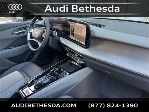 New 2026 Audi Q3 quattro 2.0T AWD/4WD image 10