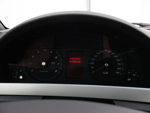 Used 2009 Pontiac G8 GT w/ Premium Package RWD image 17
