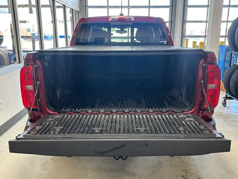 Used 2018 Chevrolet Colorado Z71 image 8