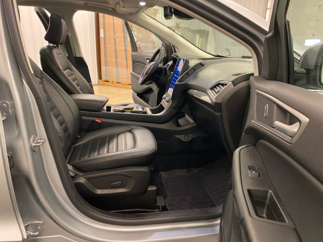 Used 2024 Ford Edge SEL w/ Convenience Package AWD/4WD image 35