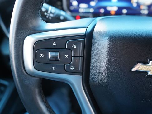 Used 2023 Chevrolet Silverado 1500 LT AWD/4WD image 31