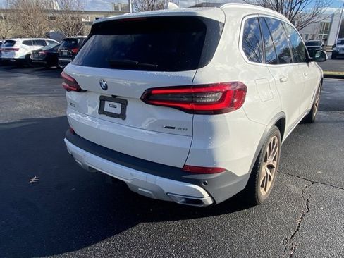 Used 2023 BMW X5 xDrive40i w/ Premium Package image 4