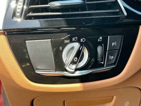 Used 2023 BMW 530e w/ Premium Package RWD image 10