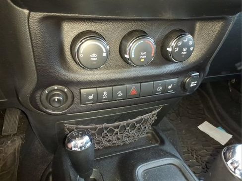 Used 2017 Jeep Wrangler Sport AWD/4WD image 21