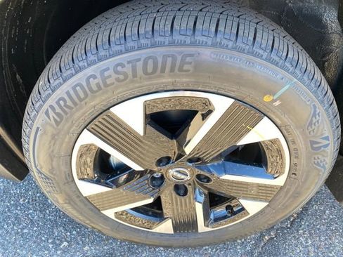 New 2026 Nissan Kicks SV w/ SV Premium Package image 25