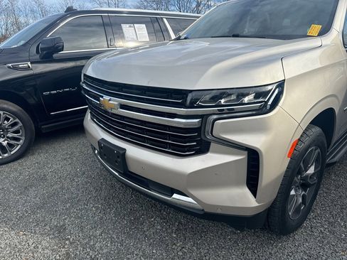 Used 2022 Chevrolet Tahoe LT w/ Luxury Package image 25