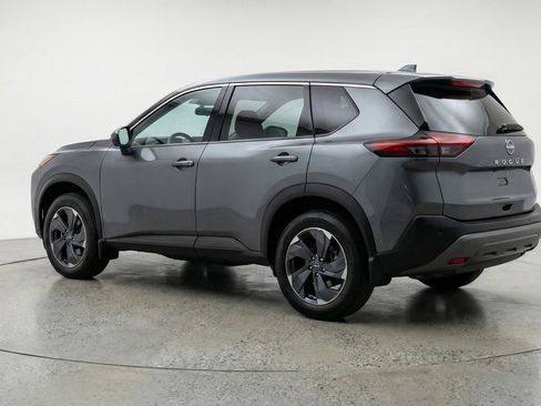 Used 2025 Nissan Rogue SV image 6