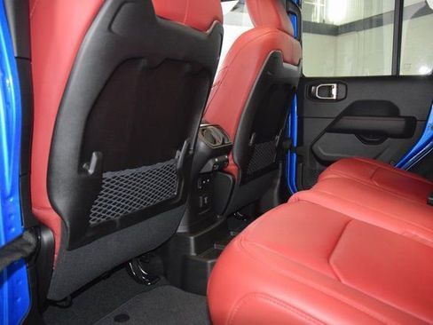 Used 2024 Jeep Wrangler Unlimited Rubicon 392 image 43