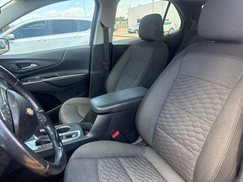 Used 2020 Chevrolet Equinox LT FWD image 9
