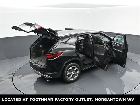 Used 2023 Chevrolet Blazer LT image 27