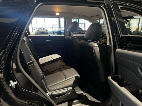 Used 2025 Nissan Pathfinder SL w/ Cargo Package FWD image 26