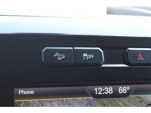 Used 2015 Ford F150 Platinum w/ Technology Package image 27