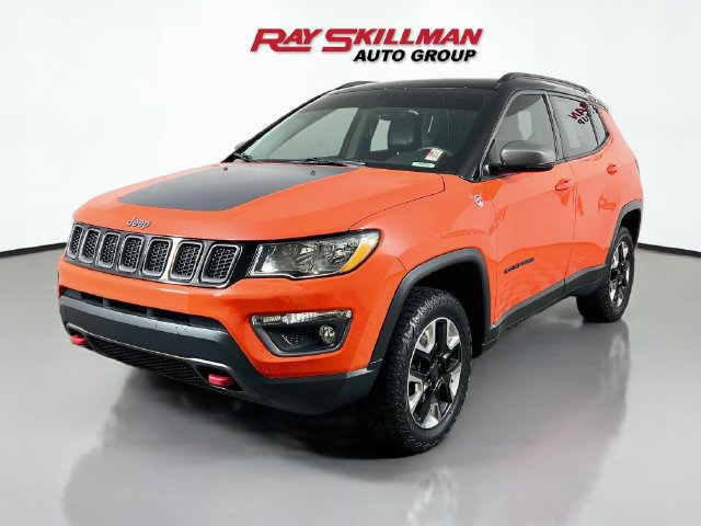 Used 2018 Jeep Compass Trailhawk w/ Cold Weather Group AWD/4WD image 3