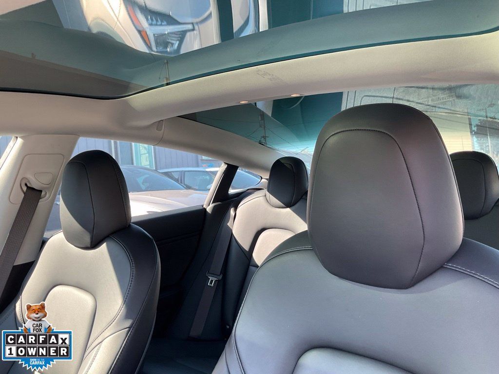 Used 2018 Tesla Model 3 Performance AWD/4WD image 18