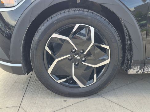 Certified 2024 Hyundai Ioniq 5 SEL RWD image 13