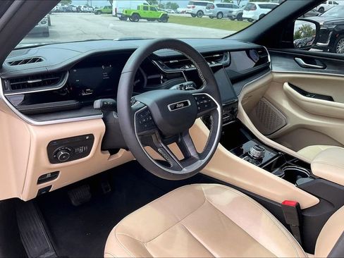 Used 2022 Jeep Grand Cherokee Limited 4xe AWD/4WD image 13
