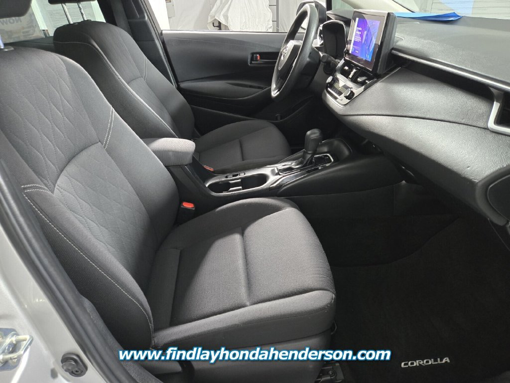 Used 2024 Toyota Corolla LE w/ LE Convenience Package FWD image 20