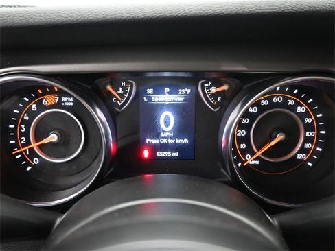 Used 2022 Jeep Wrangler Sport image 14
