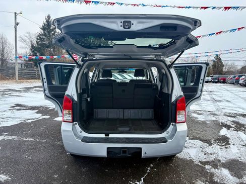 Used 2005 Nissan Pathfinder SE w/ (G01) SE Comfort Pkg image 23
