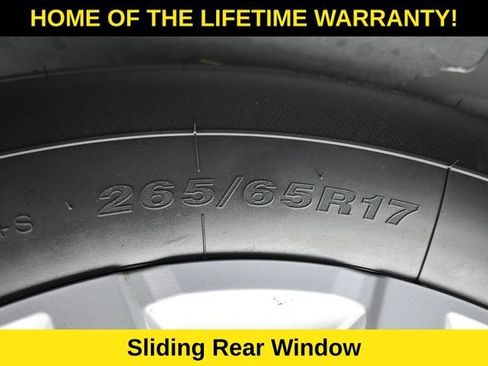 Used 2022 Nissan Frontier SV AWD/4WD image 49