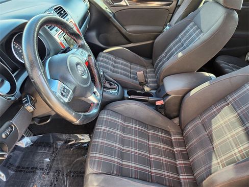 Used 2012 Volkswagen GTI 4-Door image 3