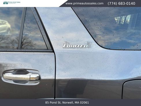 Used 2013 Toyota 4Runner Limited image 9