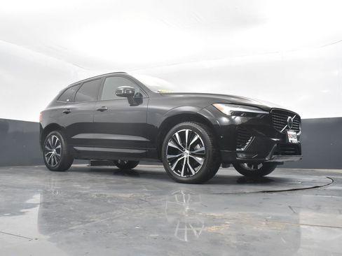 Used 2024 Volvo XC60 B5 Plus image 51