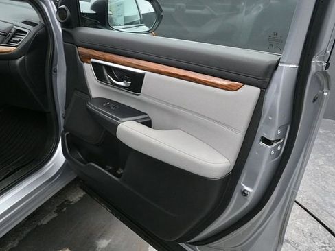 Used 2019 Honda CR-V EX image 9