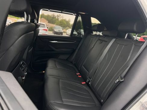 Used 2018 BMW X5 xDrive40e w/ Driving Assistance Package AWD/4WD image 19