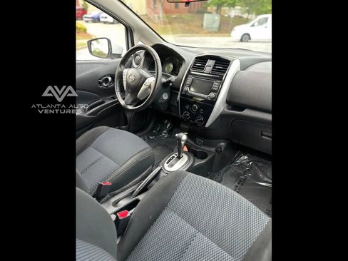 Used 2018 Nissan Versa Note SV image 36