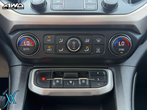 Used 2020 GMC Acadia Denali w/ Technology Package AWD/4WD image 36