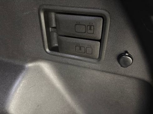 Used 2024 Chevrolet Equinox RS image 27