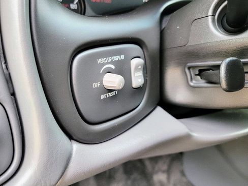 Used 2000 Pontiac Bonneville SSEi FWD image 9