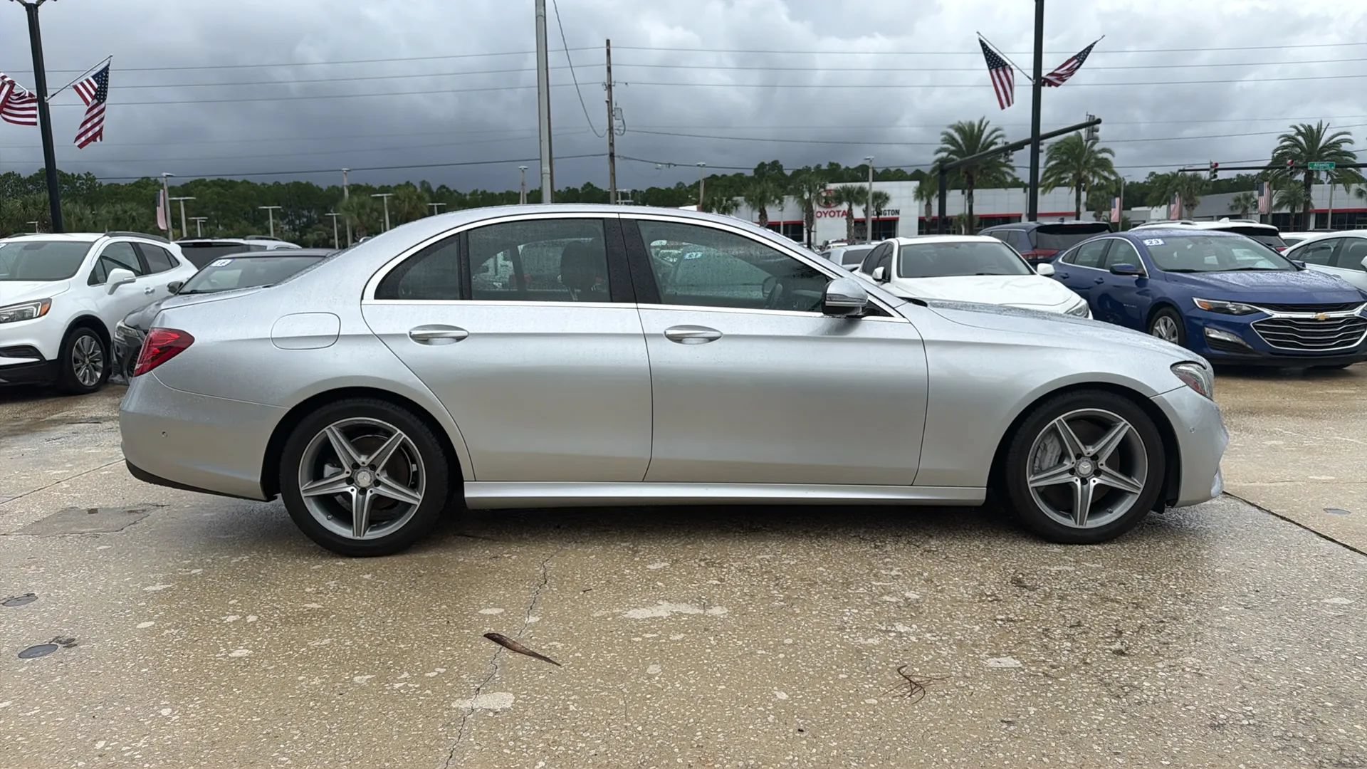 Used 2017 Mercedes-Benz E 300 image 6