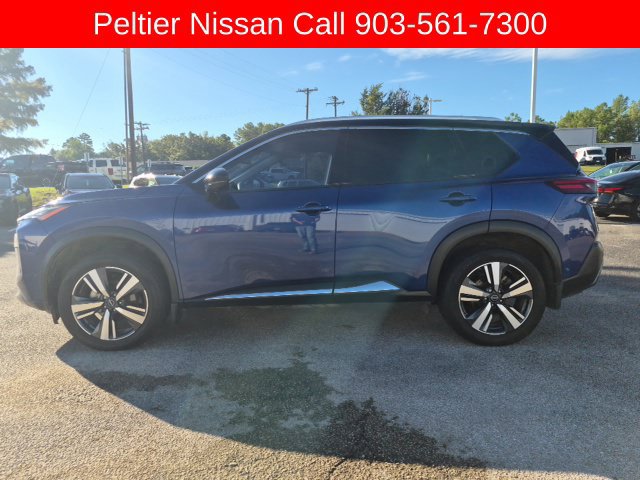 Used 2023 Nissan Rogue SL w/ SL Premium Package FWD image 2