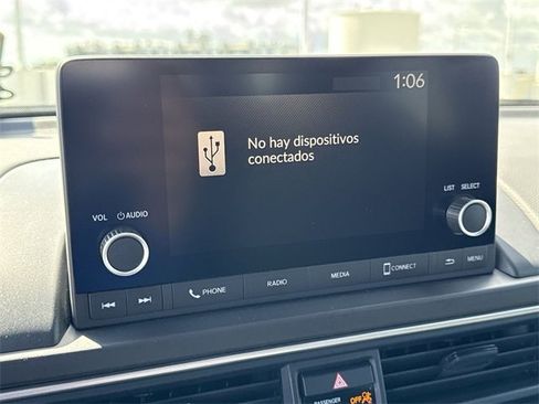 Used 2023 Honda Pilot Sport image 18