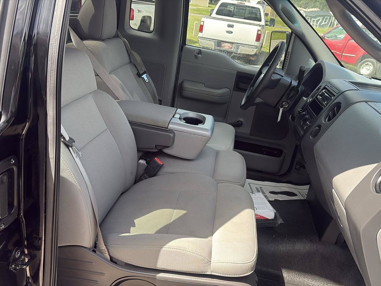 Used 2005 Ford F150 STX RWD image 15