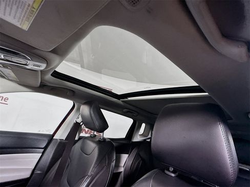 Used 2022 Jeep Compass Limited w/ Sun and Sound Group image 11