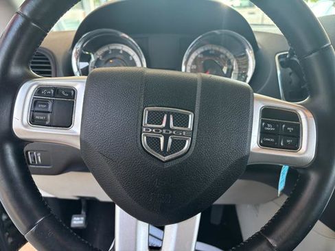 Used 2014 Dodge Grand Caravan American Value Package w/ UConnect Hands-Free Group FWD image 23