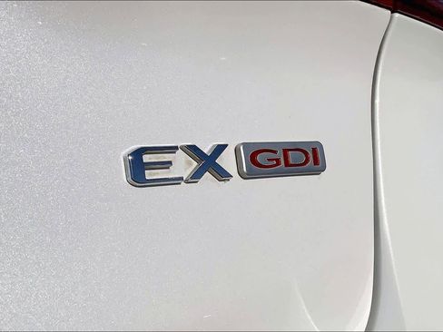 Used 2016 Kia Forte EX image 9